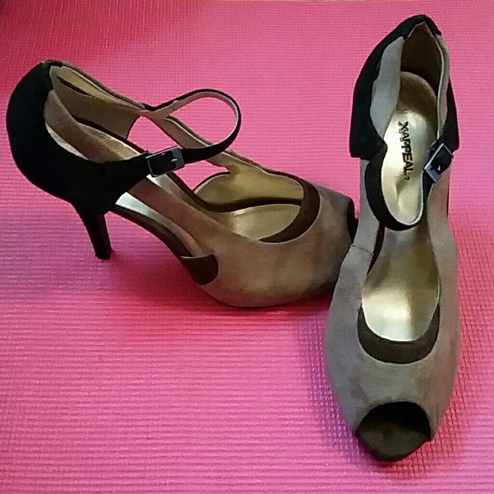 Peep-toe Heels